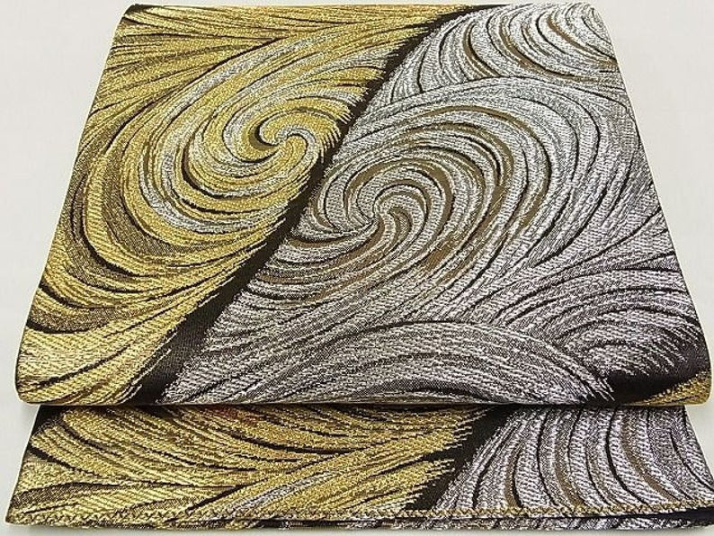 Fukuro Obi Six-pattern obi, running water pattern, swirl, black background, gold and silver thread, pure silk, masterpiece